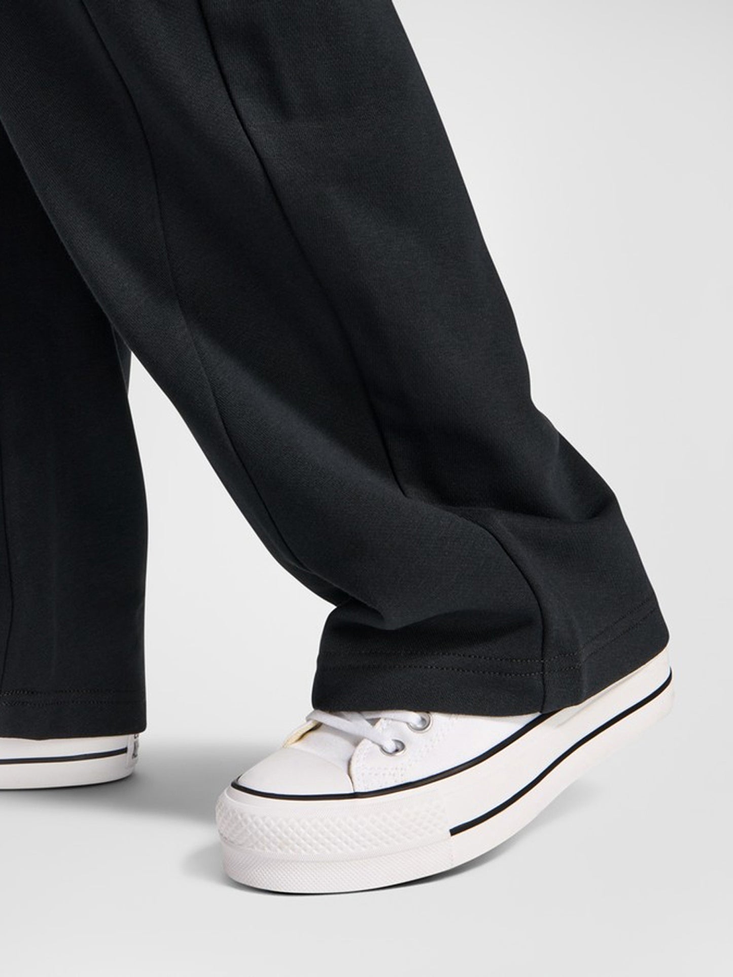 Converse Retro Banana Knit Pants