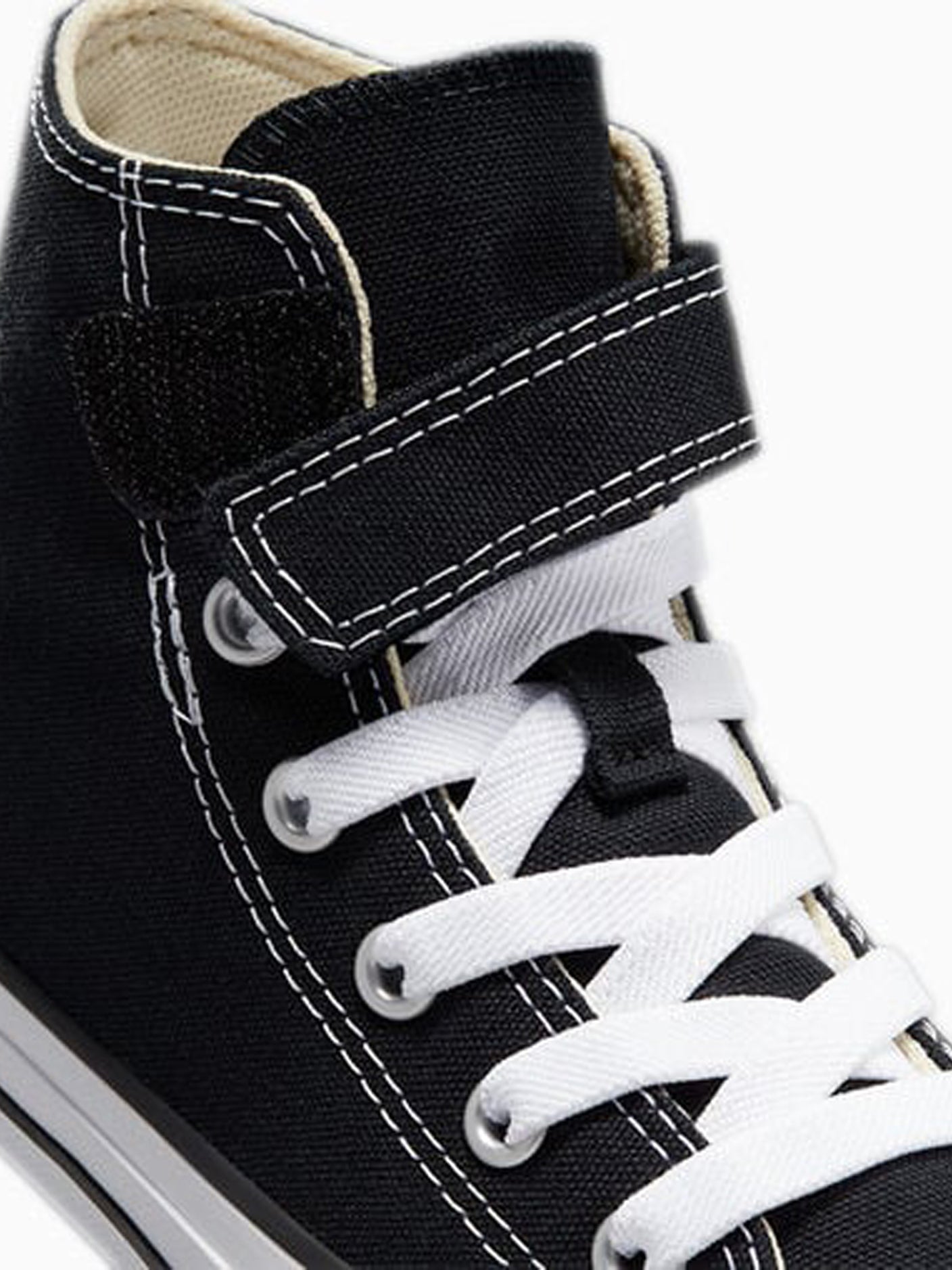 Converse Chuck Taylor AS 1V Foundation Sneakers