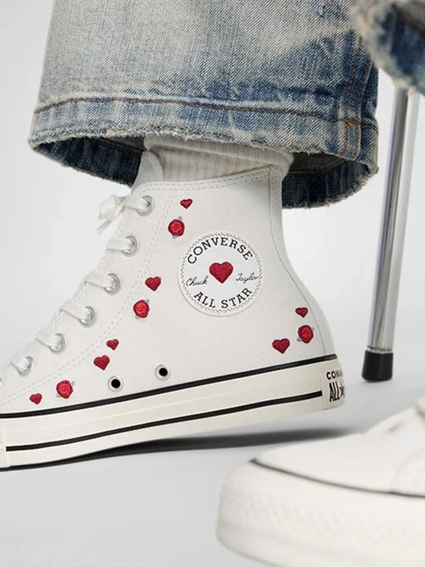 Converse 2025 Valentineïs Day Sneakers