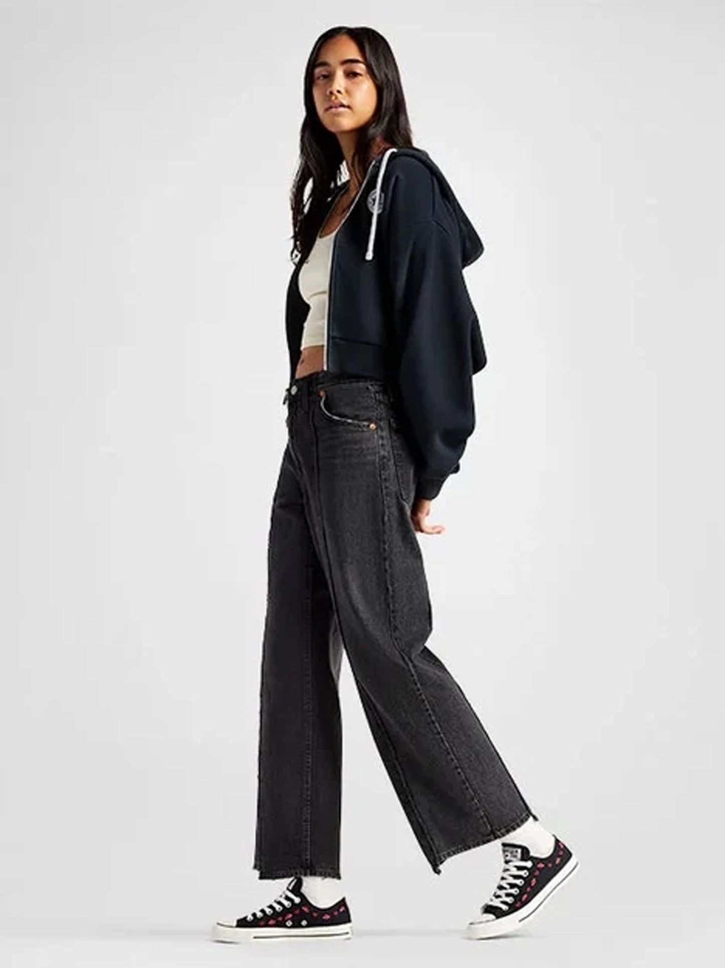 Converse 2025 Valentineïs Day Sneakers