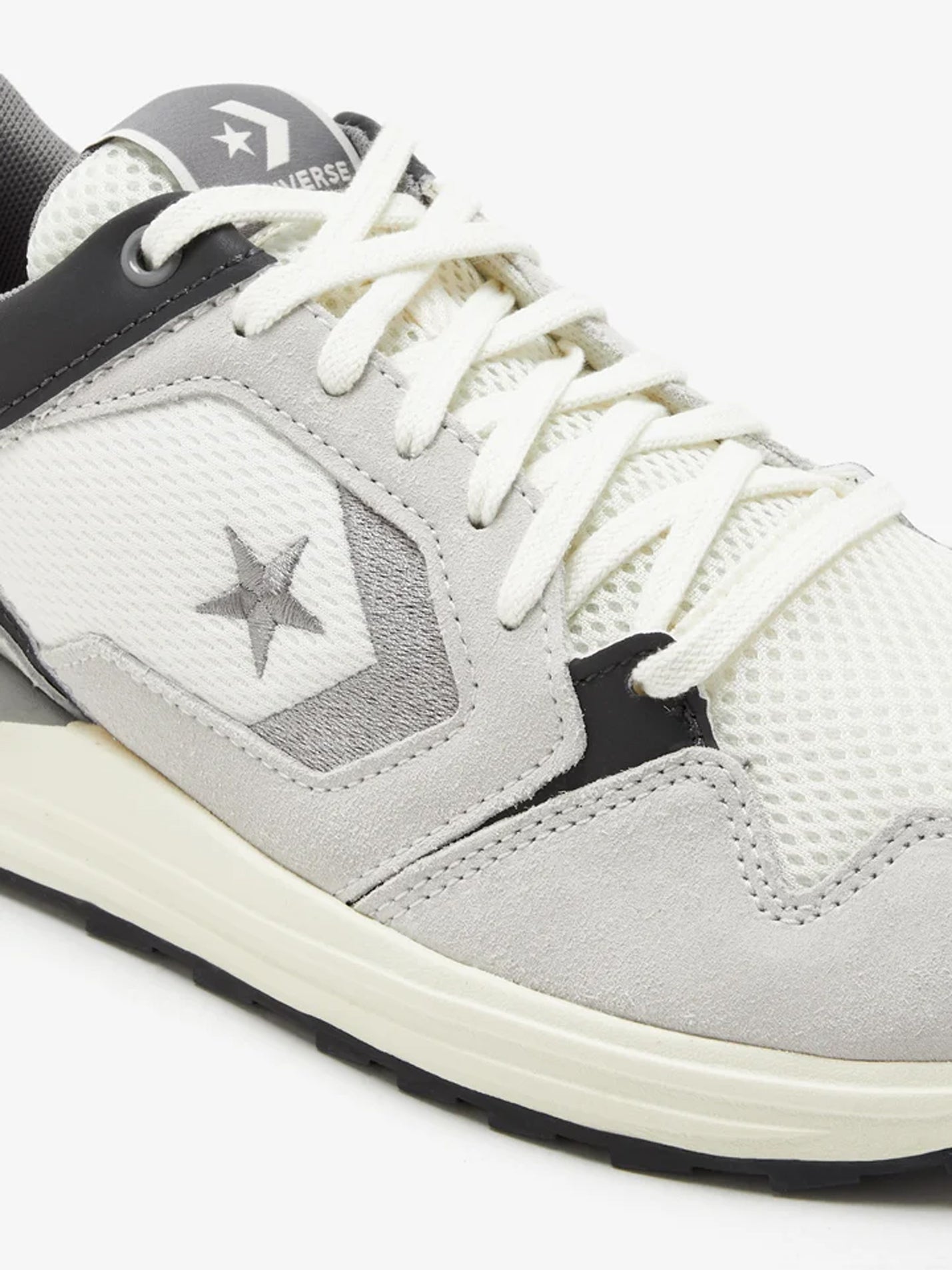 Converse Wave Trainer Seasonal Color