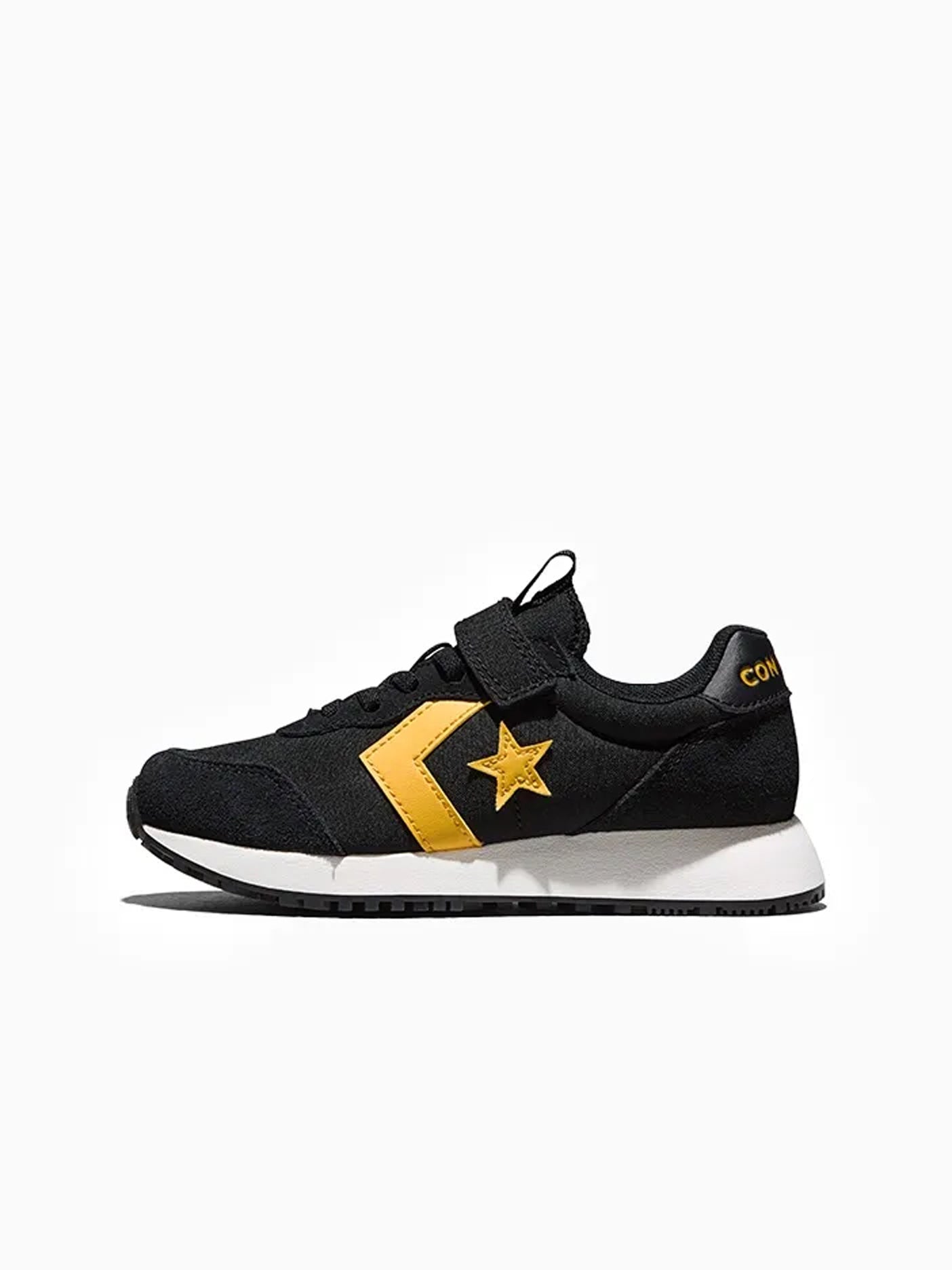 Converse Omega Trainer Seasonal Color