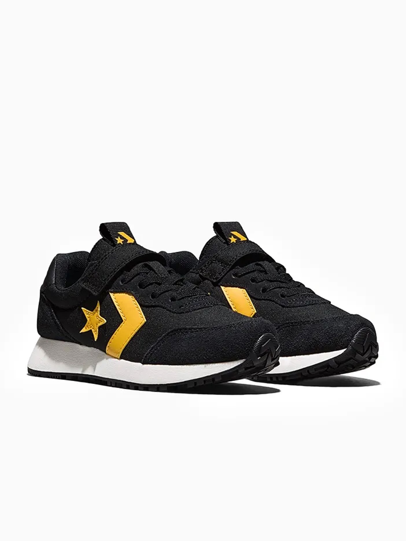 Converse Omega Trainer Seasonal Color